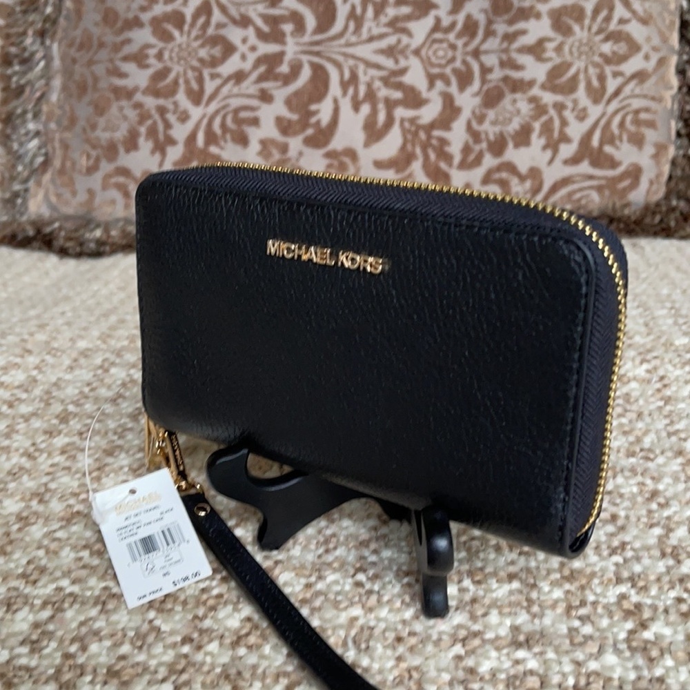 Michael Kors Jet Set Travel LG Flat MF Phone Case - Picture 5 of 16